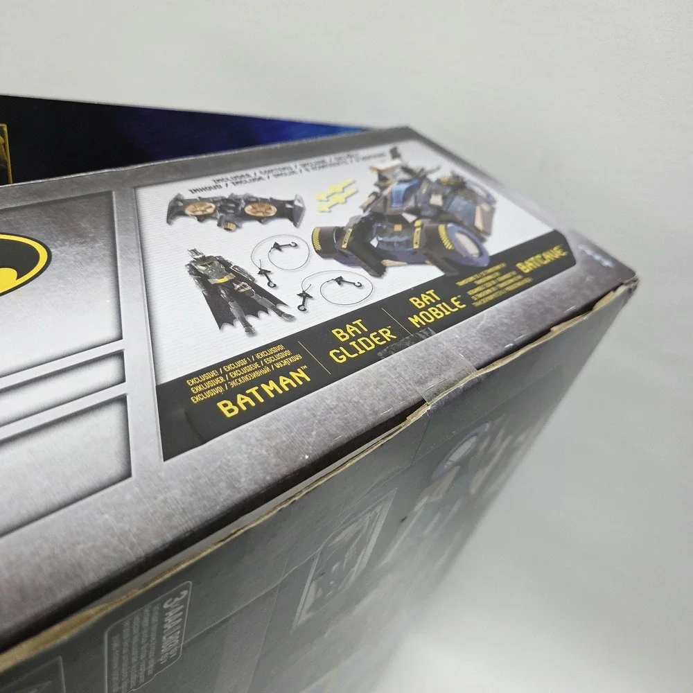 DC Batman Ultimate Transforming Batmobile Playset 2-in-1 Batmobile & Batcave